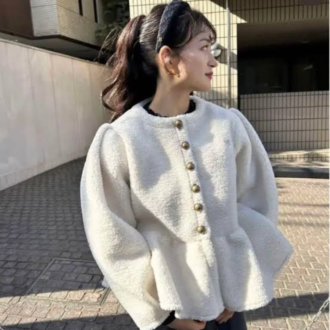 ジャケット/アウターbibiy “B” BOA PEPURAMU CARDIGAN