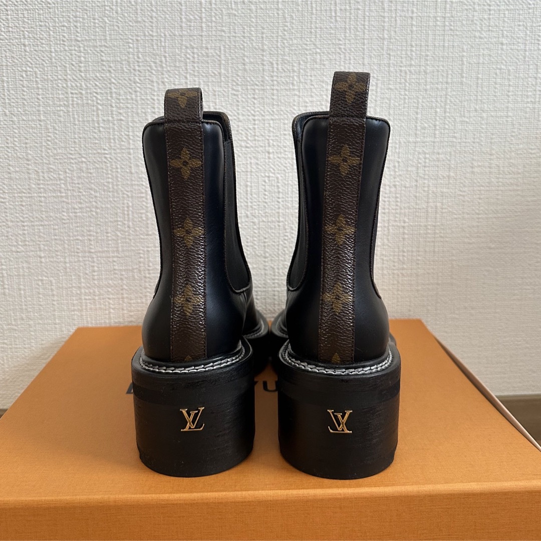 LOUIS VUITTON(ルイヴィトン)のLVブーツ【新品未使用・送料込み】 レディースの靴/シューズ(ブーツ)の商品写真