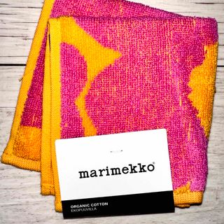 マリメッコ(marimekko)のマリメッコ ハンカチ タオル 25×25 UNIKKO ウニッコ ピンク(ハンカチ)