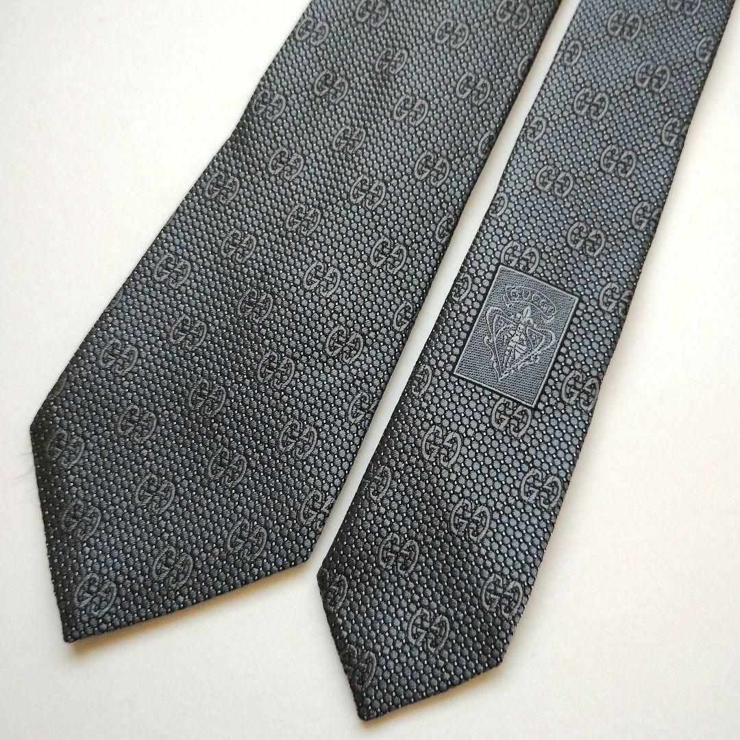 Gucci - 【美品】グッチ ネクタイ グレー GGチェーン柄 ジャガード
