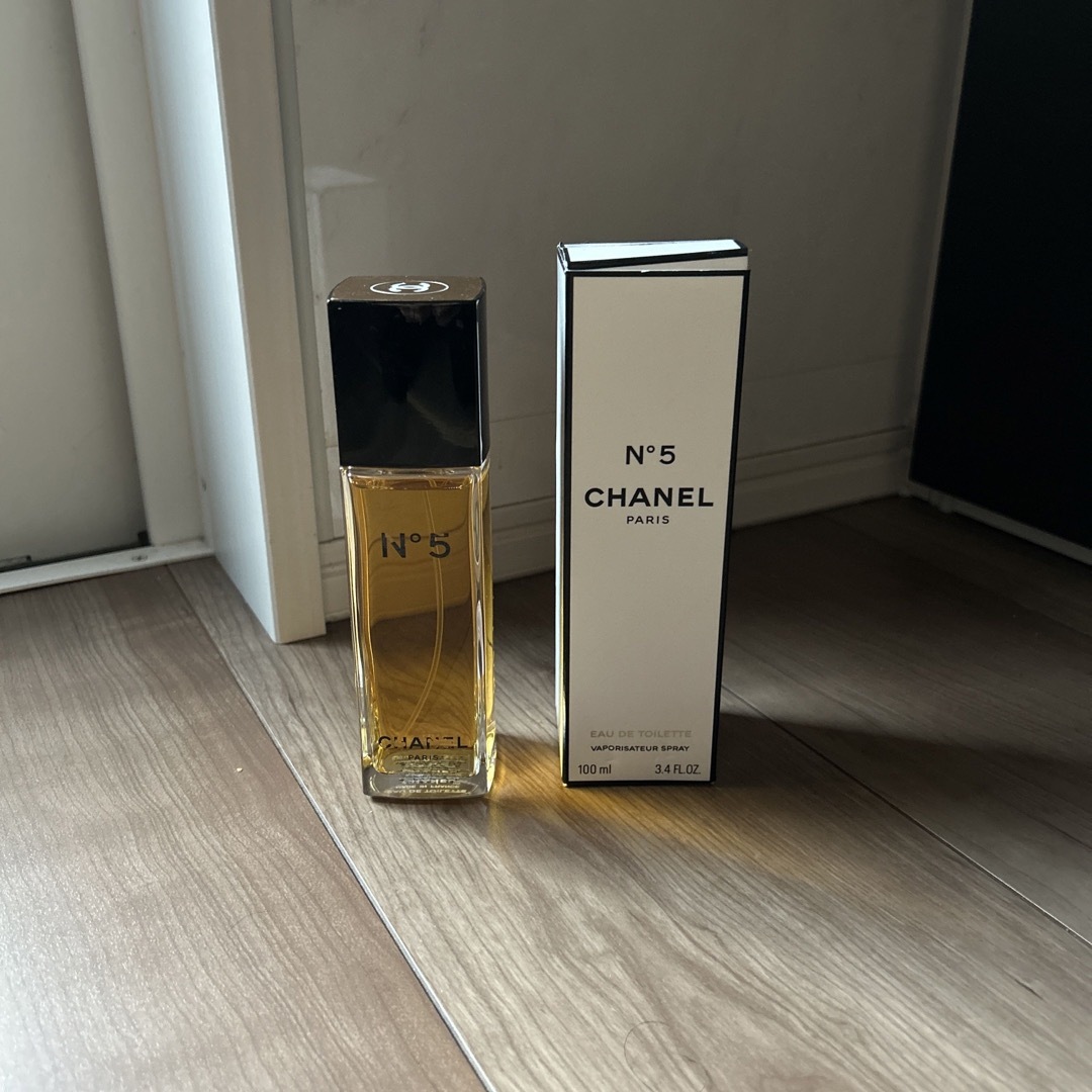 CHANEL(シャネル)のシャネル　CHANEL　N°5　オードゥトワレット（ヴァポリザター） コスメ/美容の香水(香水(女性用))の商品写真