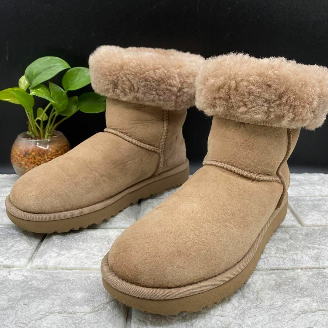 UGG アグ ムートンブーツ シープスキン .5〜cm新品、未使用