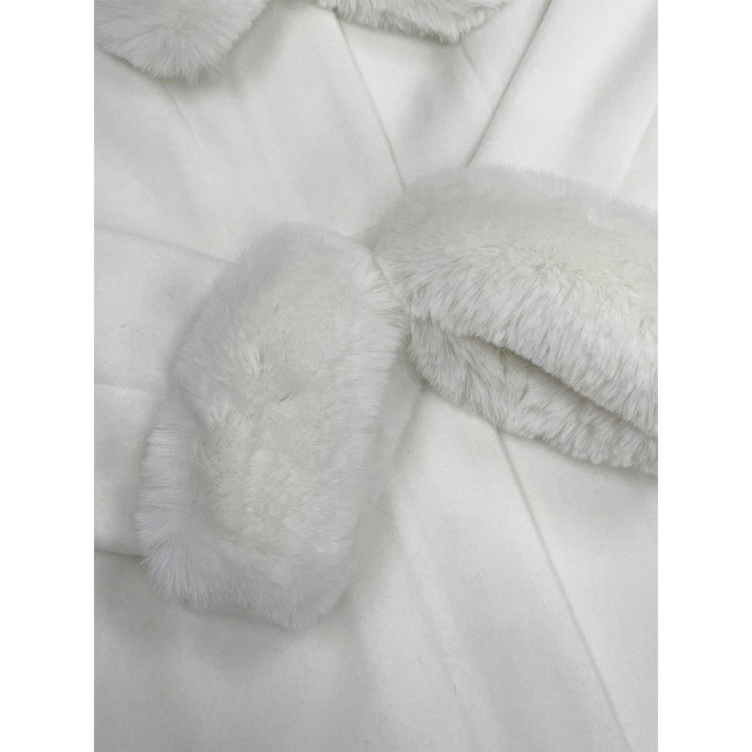 evelyn - 2023 evelyn ビジューコートの通販 by こうのすけ's shop evelyn - 2023 evelyn ビジューコートの通販 by こうのすけ's shop