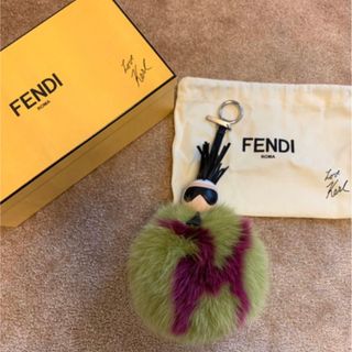 【新品未使用品】FENDI カールラガーフェルド バッグチャーム