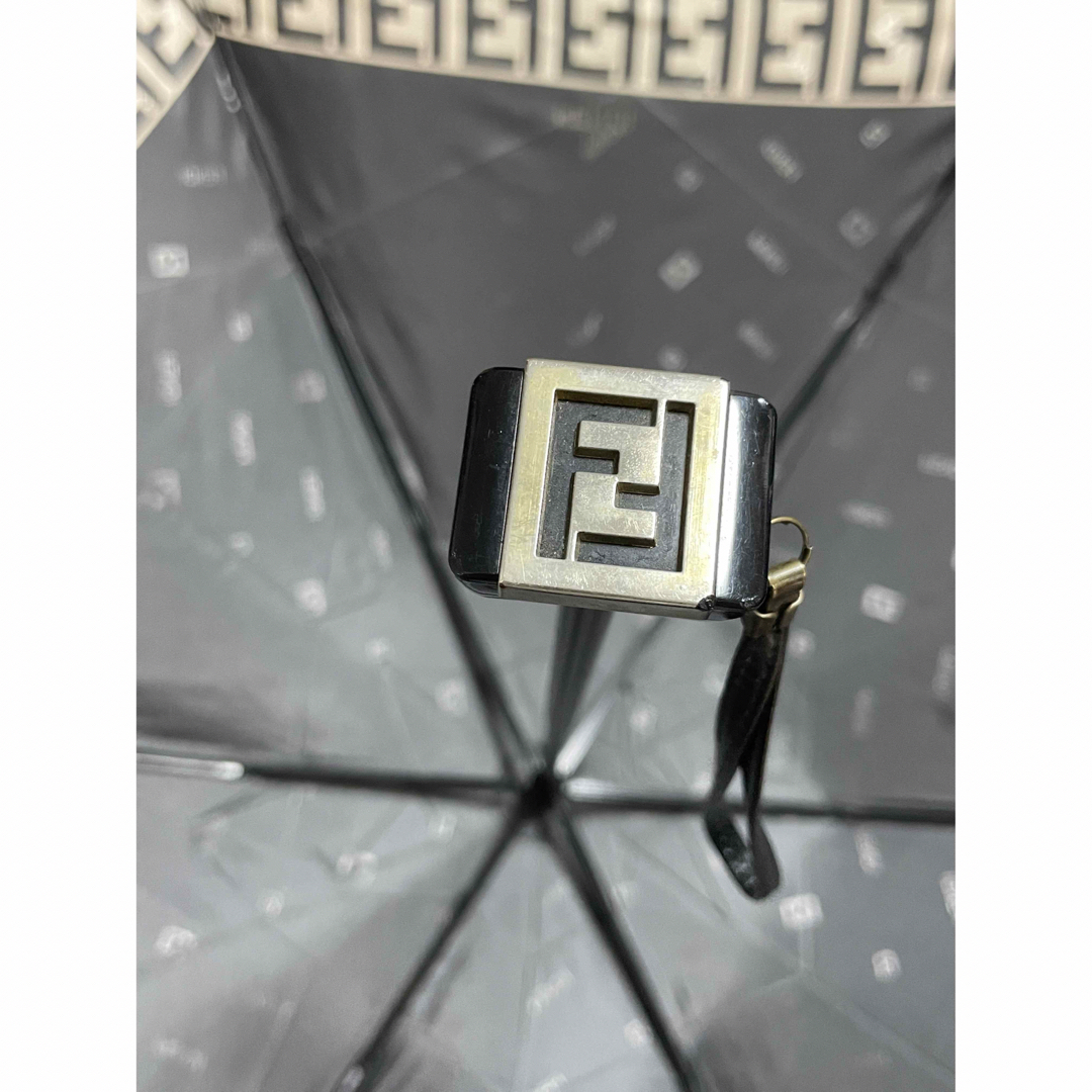 FENDI(フェンディ)の【ミキティ様専用】折りたたみ傘 レディースのファッション小物(傘)の商品写真
