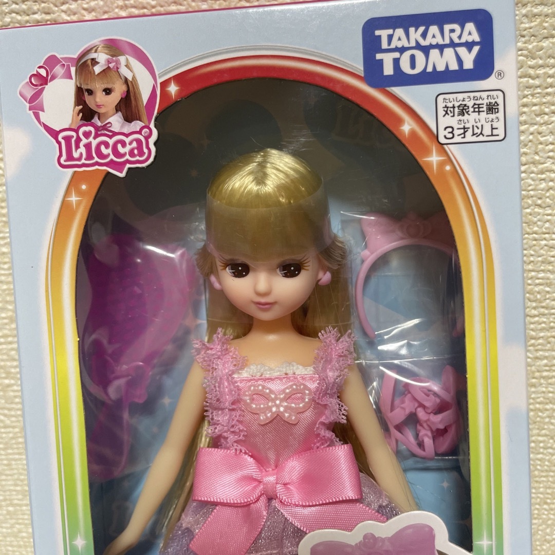 Takara Tomy(タカラトミー)のリカちゃん人形未開封 キッズ/ベビー/マタニティのおもちゃ(ぬいぐるみ/人形)の商品写真