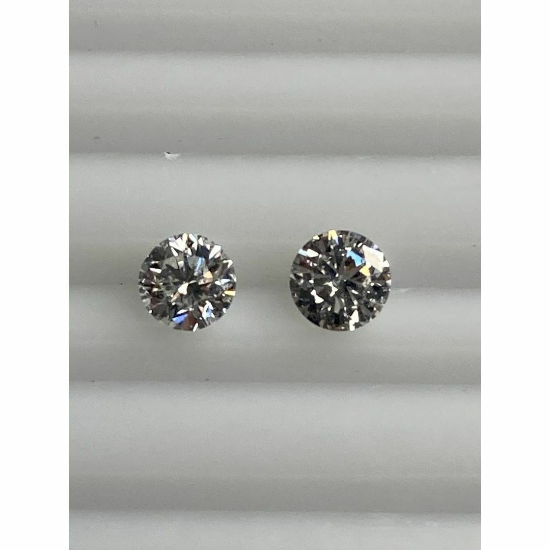 ミミのPTピアス新品　VS２　PT天然ダイヤモンドピアス　計０．６ｃｔ　中央宝石研究所