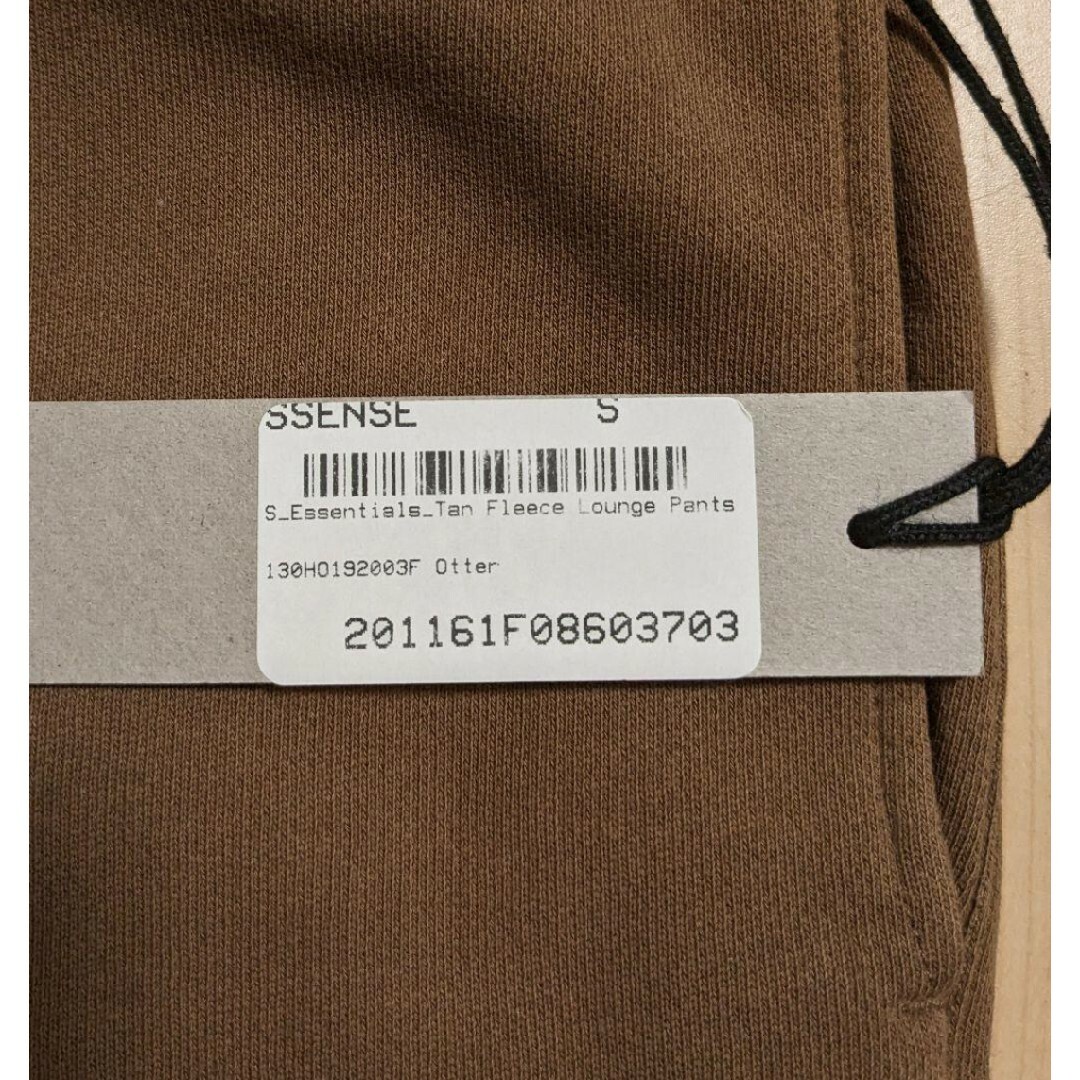 FEAR OF GOD(フィアオブゴッド)の新品 FOG Essential Tan Fleece Lounge Pants メンズのパンツ(その他)の商品写真