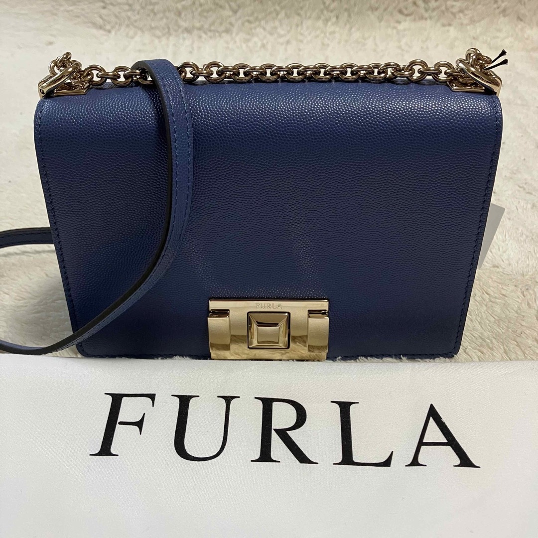 【美品】FURLA フルラ　ショルダーバッグ　クロスボディ　チェーン　黒