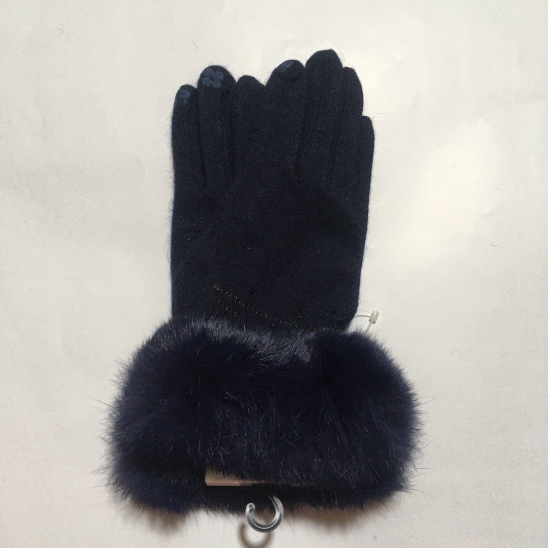 ANTEPRIMA(アンテプリマ)のANTEPRIMA アンテプリマ 紺色 ラビットファー ニット手袋 レディースのファッション小物(手袋)の商品写真