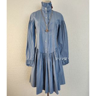 ヴィヴィアンウエストウッド(Vivienne Westwood)の新品 ヴィヴィアン 立ち襟フリル ストライプ ブラウスワンピース(ひざ丈ワンピース)