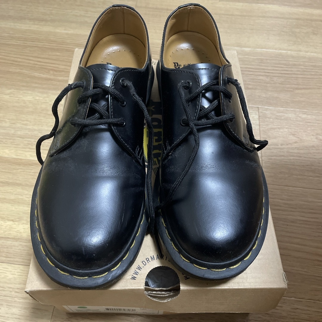 Dr.Martens(ドクターマーチン)の1000円OFF‼️ドクターマーチン 3ホール BLACK UK6 レディースの靴/シューズ(ローファー/革靴)の商品写真