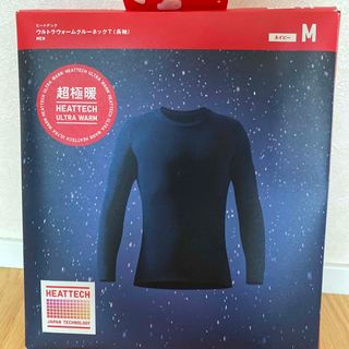 ユニクロ(UNIQLO)のUNIQLO 超極暖　メンズ　Mサイズ　新品(Tシャツ/カットソー(七分/長袖))