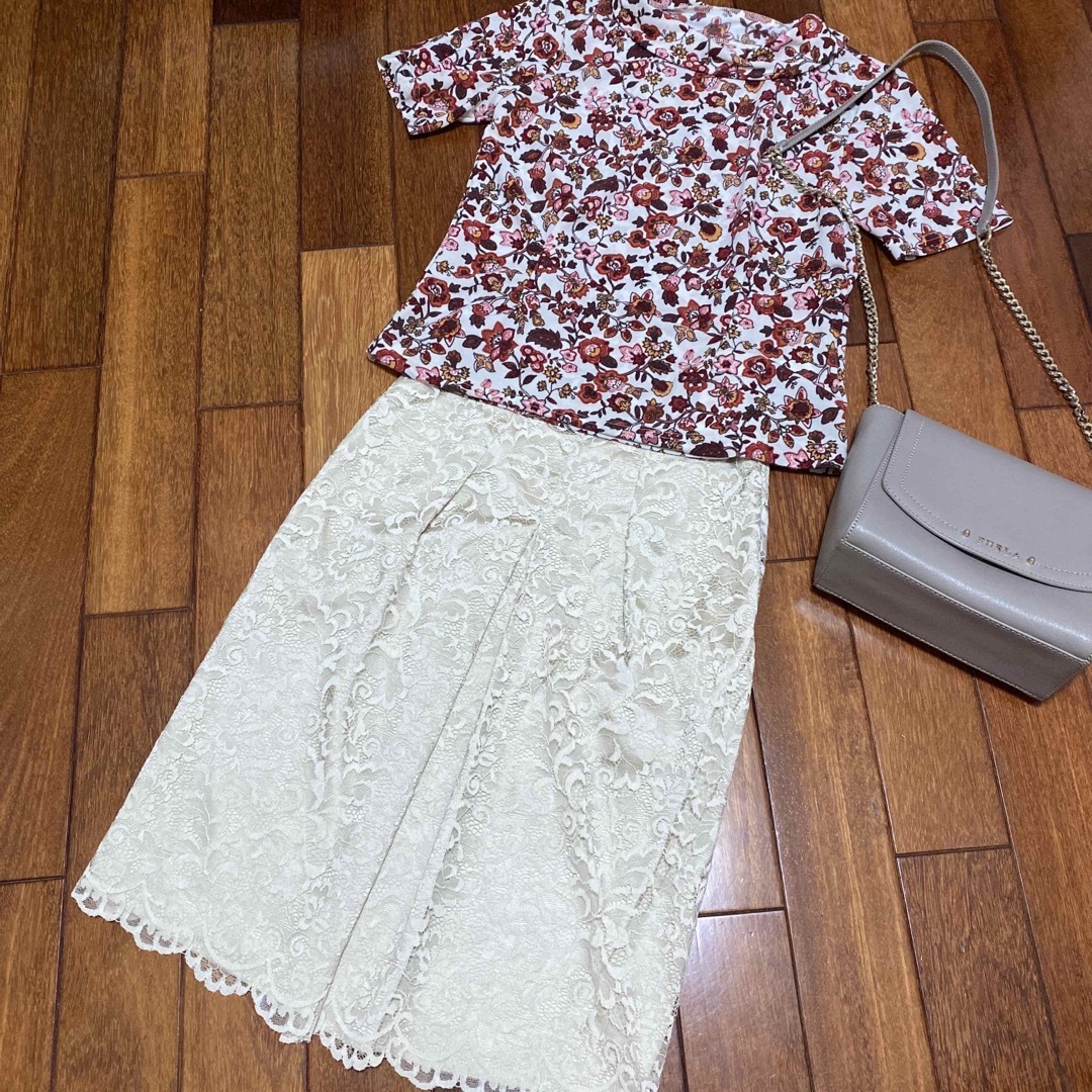 ANAYI(アナイ)のANAYI アナイ 総レース　スカート 36サイズ レディースのスカート(ひざ丈スカート)の商品写真