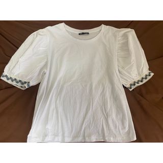 ザラ(ZARA)のZARA Tシャツ(Tシャツ(半袖/袖なし))