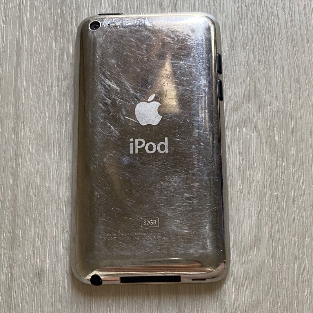 iPod touch(アイポッドタッチ)のiPod touch 第4世代 スマホ/家電/カメラのオーディオ機器(ポータブルプレーヤー)の商品写真