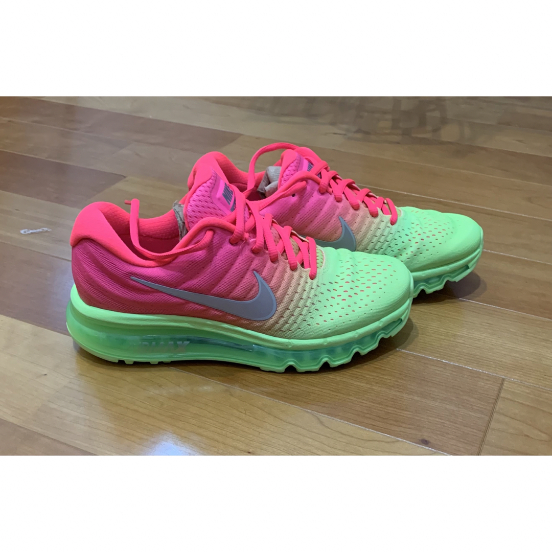 NIKE(ナイキ)のNike Air Max 2017 GS Racer Pink 24.5cm レディースの靴/シューズ(スニーカー)の商品写真