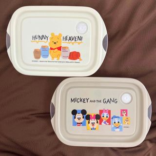 ディズニー(Disney)の【新品未使用】ディズニーフタをしたままレンジで使えるフードコンテナ(2個セット)(容器)