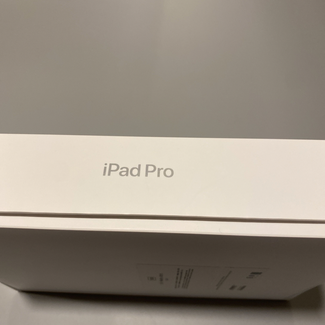 iPad(アイパッド)の12.9インチ iPad Pro (第５世代) Wi-Fi 128GB  スマホ/家電/カメラのPC/タブレット(タブレット)の商品写真