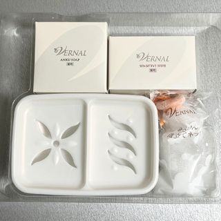 ヴァーナル(VERNAL)のvernal ヴァーナル パッと白洗顔セット(洗顔料)