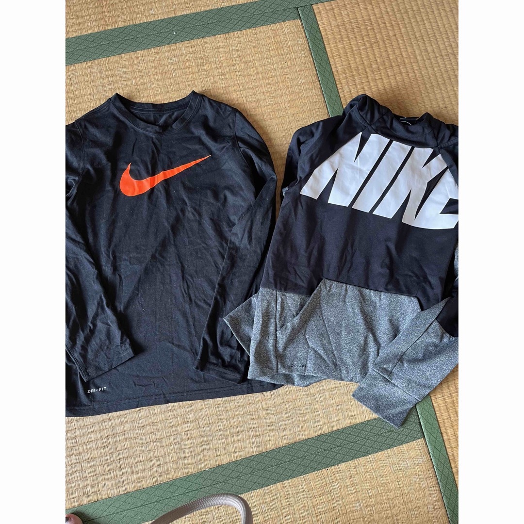 NIKE(ナイキ)の美品　NIKE ロンT トレーナー　パーカー　150 キッズ/ベビー/マタニティのキッズ服男の子用(90cm~)(Tシャツ/カットソー)の商品写真