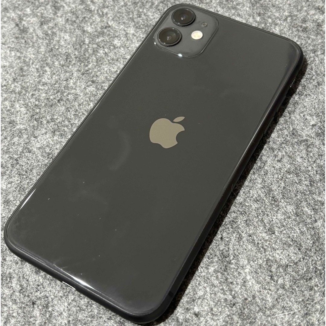 iPhone(アイフォーン)のiPhone 11 ブラック 128 GB SIMフリー スマホ/家電/カメラのスマートフォン/携帯電話(スマートフォン本体)の商品写真