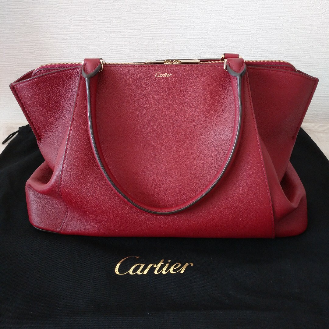 Cartier(カルティエ)の美品 ◇ カルティエ Cartier Cドゥカルティエ MM 赤 トリヨンレザー レディースのバッグ(ショルダーバッグ)の商品写真