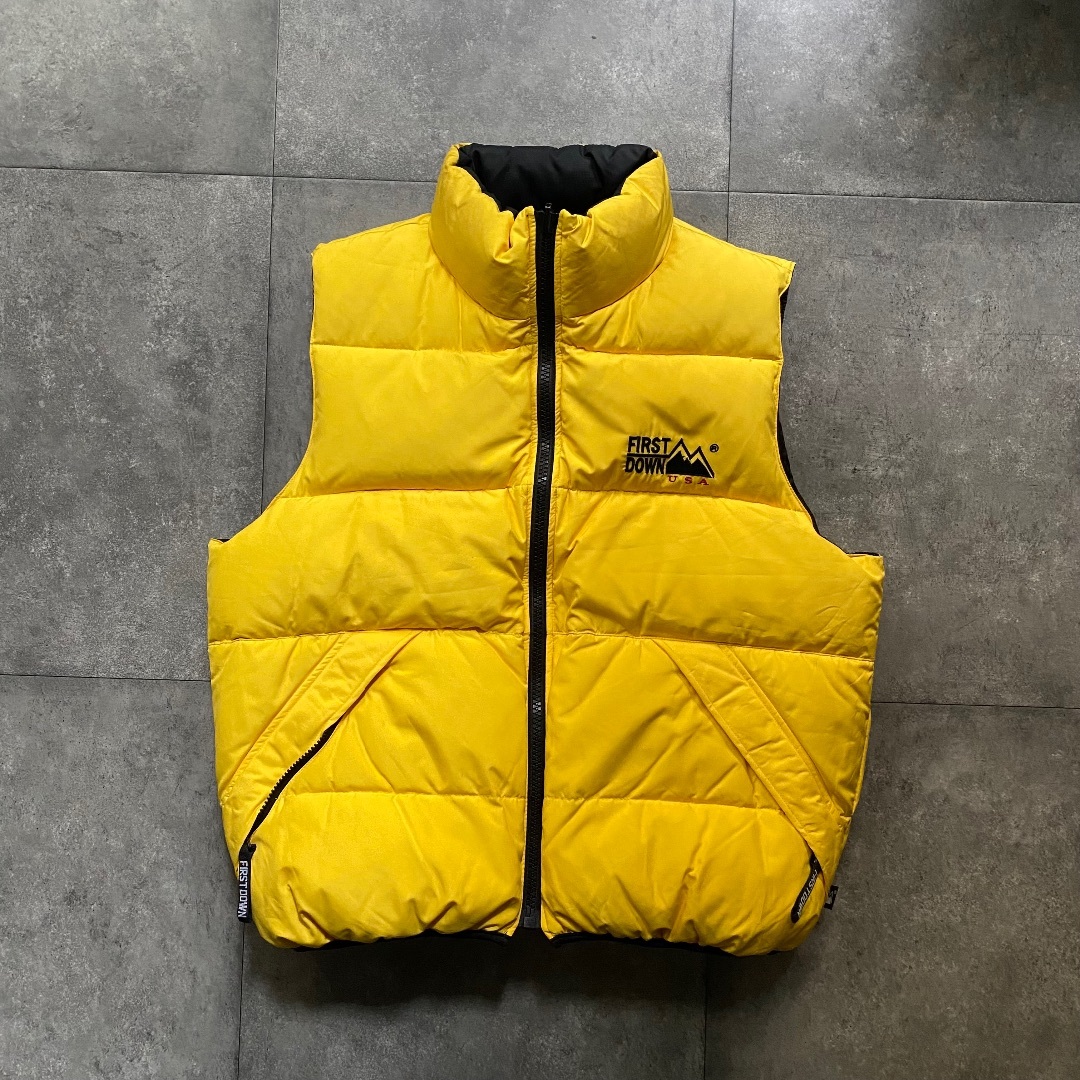 FIRST DOWN - 90s ファーストダウン ダウンベスト リバーシブル 黒×黄 FIRST DOWN - 90s ファーストダウン ダウンベスト リバーシブル 黒×黄