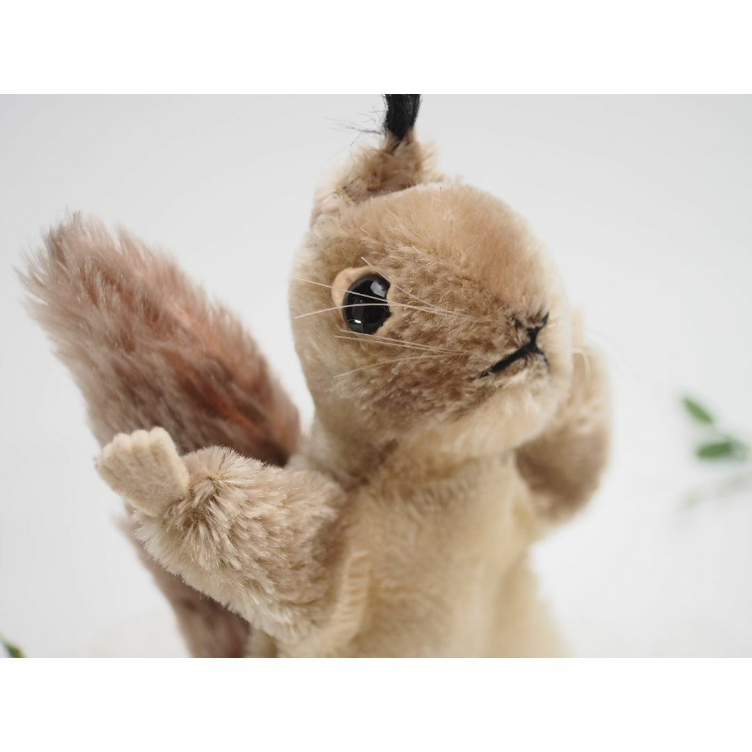 Steiff(シュタイフ)のシュタイフ★Hand-Hopsi Squirrel★リスのハンドパペット/栗鼠 エンタメ/ホビーのおもちゃ/ぬいぐるみ(ぬいぐるみ)の商品写真