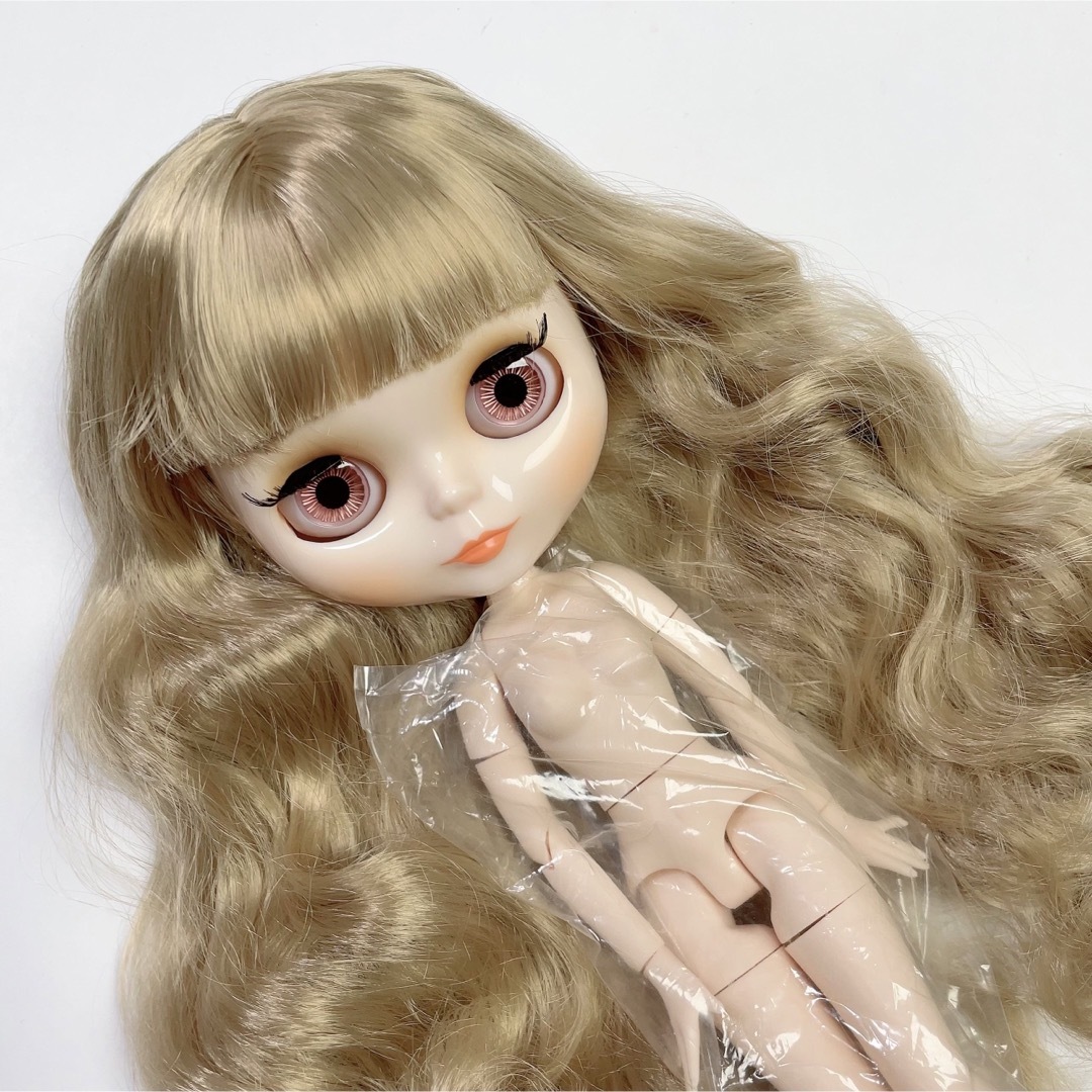 アイシードール ミルクティーベージュの通販 by Lilly's shop|ラクマ