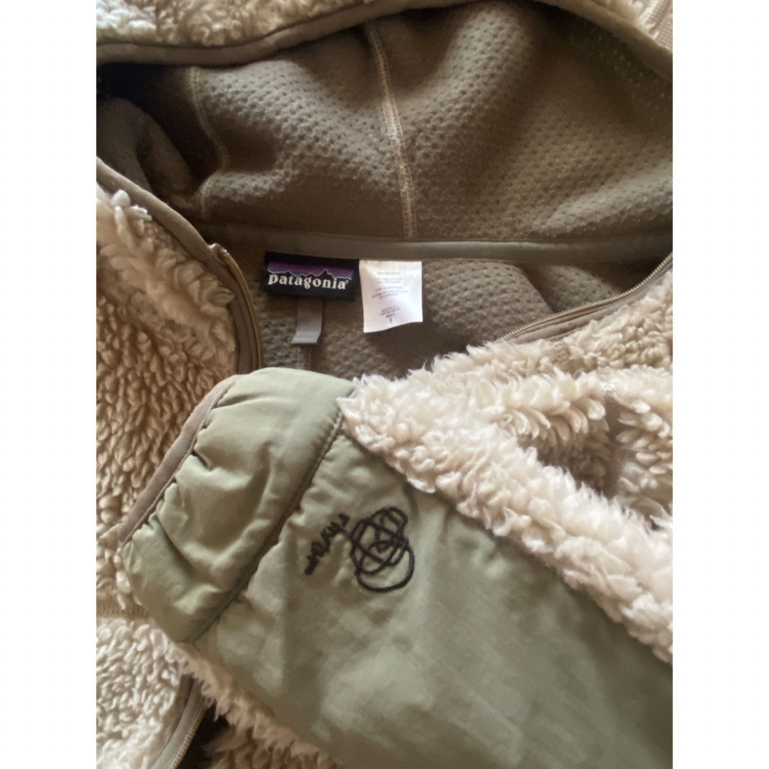 希少 Patagonia パタゴニア リズムフーディ レトロカーキ S