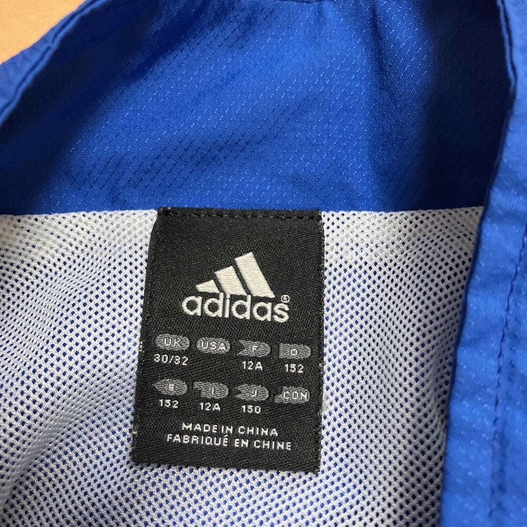 adidas(アディダス)のアディダス　ウィンドブレーカー　150cm キッズ/ベビー/マタニティのキッズ服男の子用(90cm~)(ジャケット/上着)の商品写真