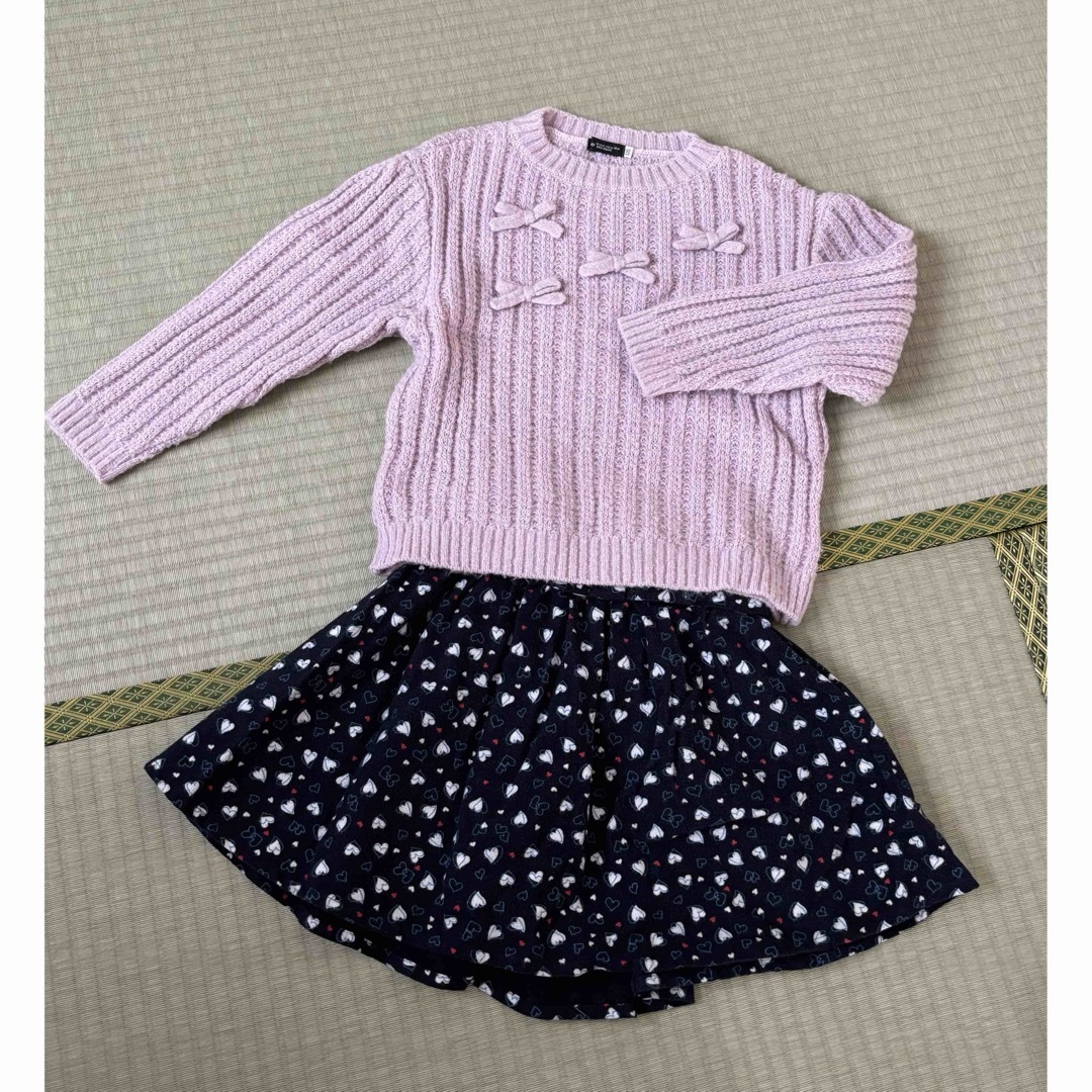 BeBe(ベベ)のBEBE ニットセーター&スカート　上下セット　120サイズ キッズ/ベビー/マタニティのキッズ服女の子用(90cm~)(ニット)の商品写真