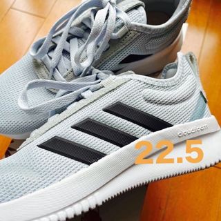 アディダス(adidas)の新品　adidas スニーカー　22.5㎝(スニーカー)