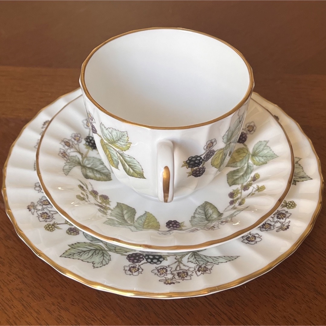 Royal Worcester(ロイヤルウースター)の【美品】ロイヤルウースター★ラビニア★トリオ インテリア/住まい/日用品のキッチン/食器(食器)の商品写真