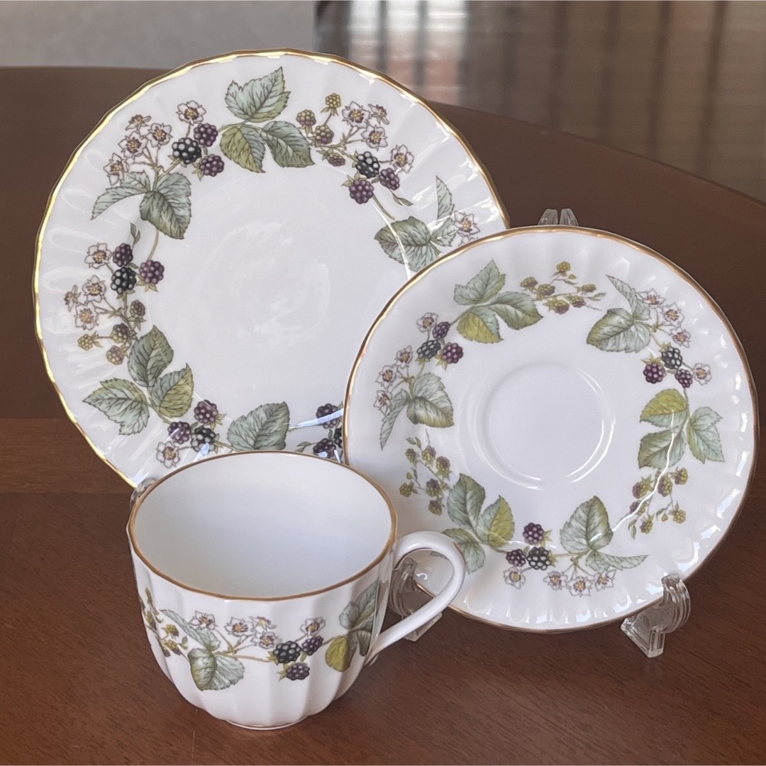 Royal Worcester(ロイヤルウースター)の【美品】ロイヤルウースター★ラビニア★トリオ インテリア/住まい/日用品のキッチン/食器(食器)の商品写真