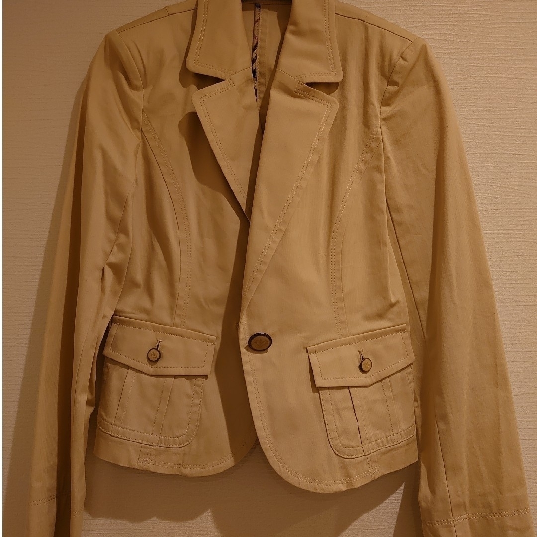 BURBERRY BLUE LABEL(バーバリーブルーレーベル)の【新品】バーバリーブルーレーベル ジャケット レディースのジャケット/アウター(その他)の商品写真