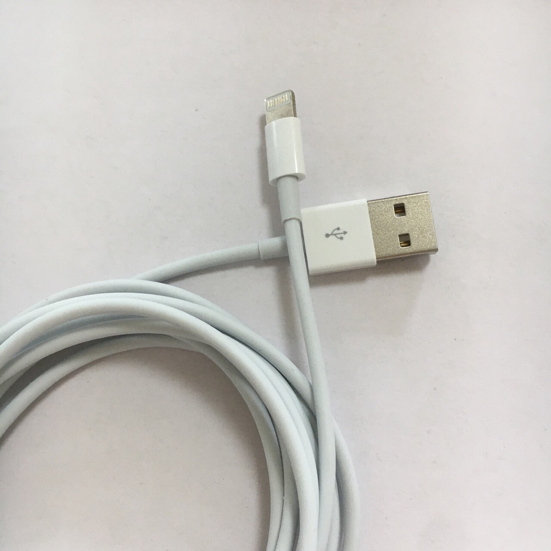 【94%OFF!】 iPhone ライトニングケーブル 純正品同等
