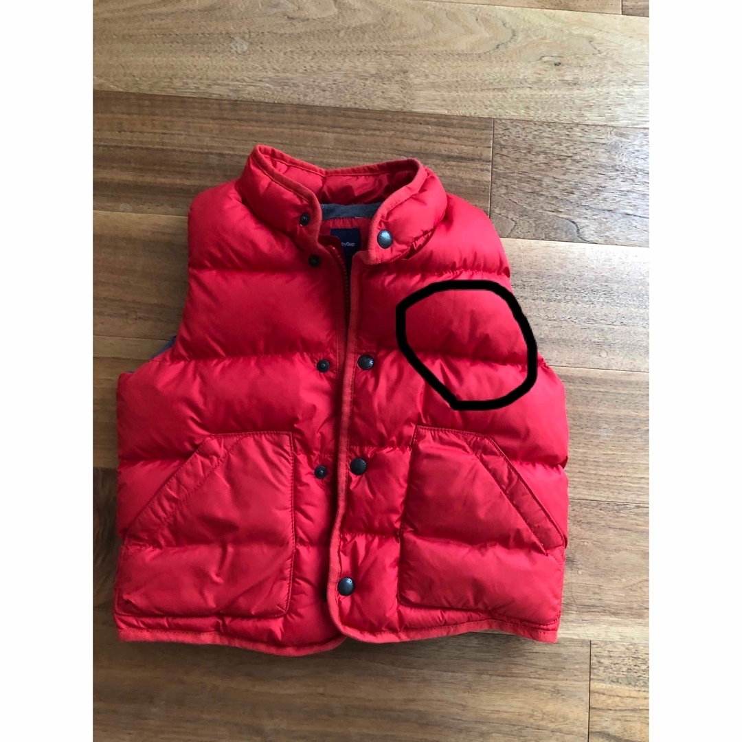 babyGAP(ベビーギャップ)のGAP ダウンベスト　100 キッズ/ベビー/マタニティのキッズ服男の子用(90cm~)(ジャケット/上着)の商品写真