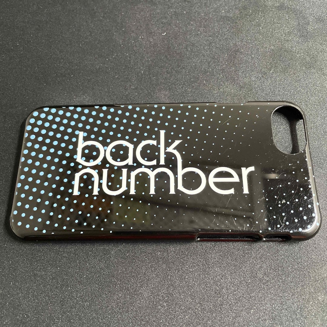 back numberドットiPhoneケース スマホ/家電/カメラのスマホアクセサリー(iPhoneケース)の商品写真