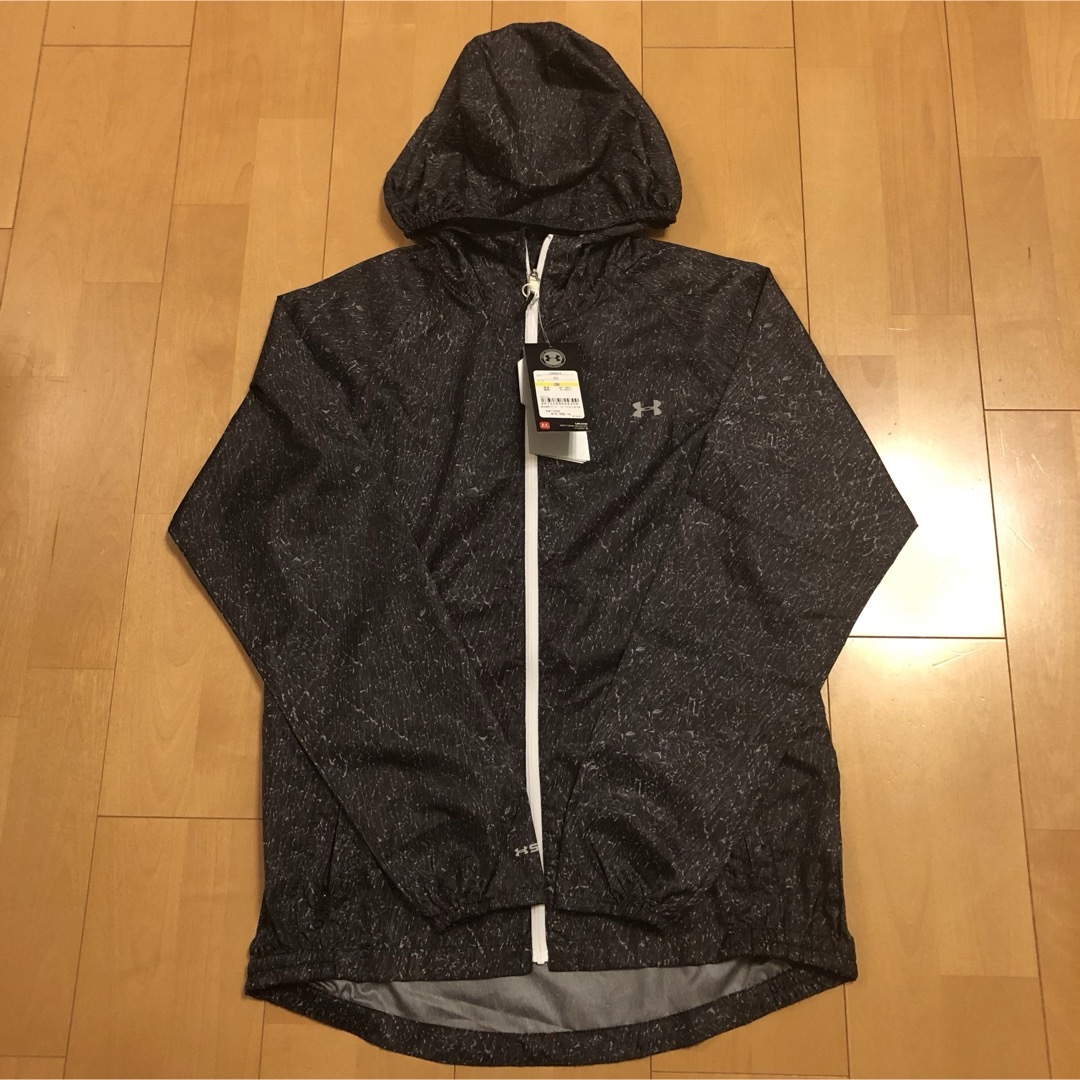 UNDER ARMOUR(アンダーアーマー)の⭐️【新品】アンダーアーマー  パーカー  ブラック Ｍサイズ  レディース⭐️ レディースのトップス(パーカー)の商品写真