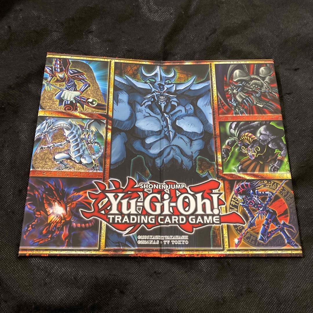 新品 未使用 遊戯王 公式 英語版 海外版 プレイマット 三幻神 闇遊戯の