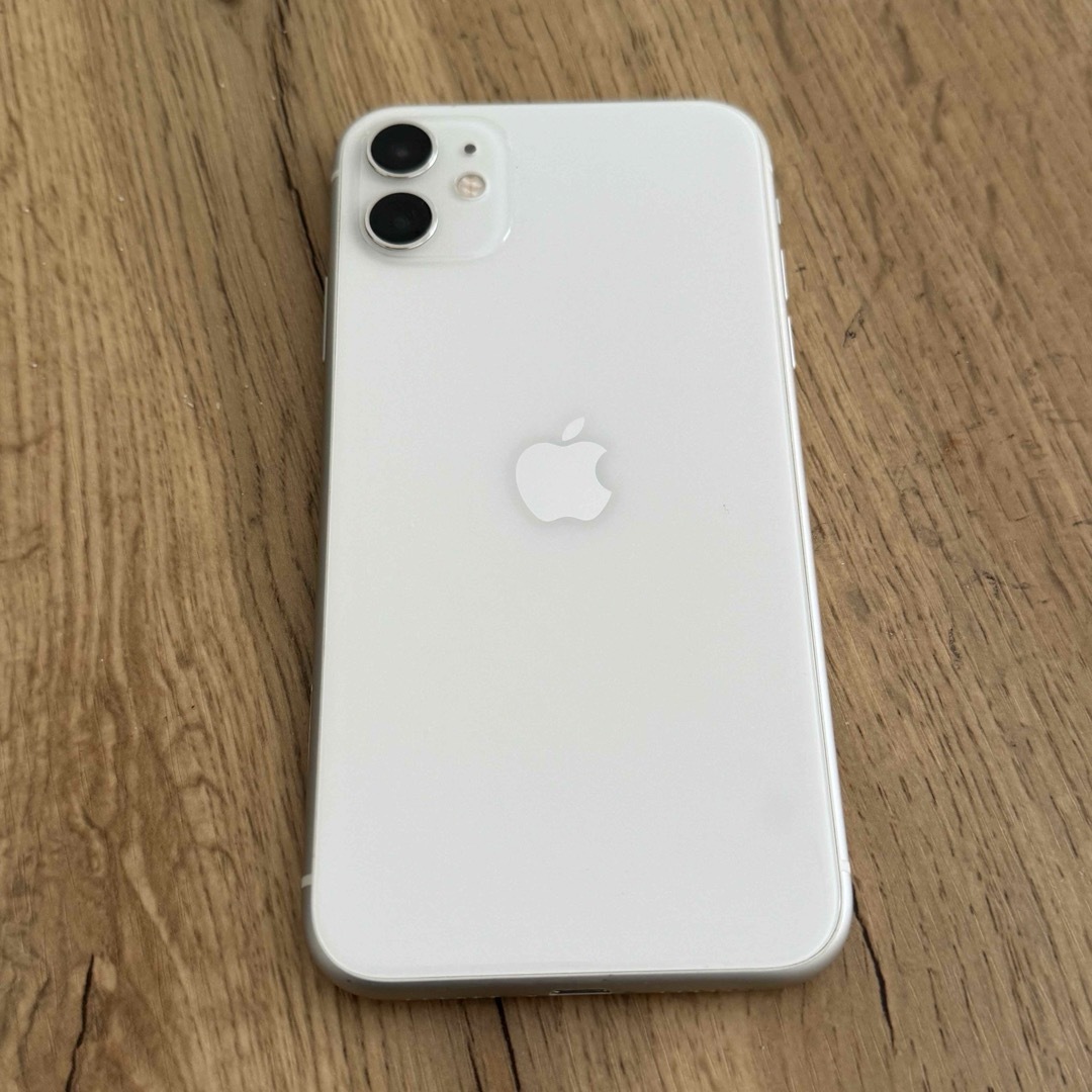 新品 iPhone 11 ホワイト 64 GB SIMフリー