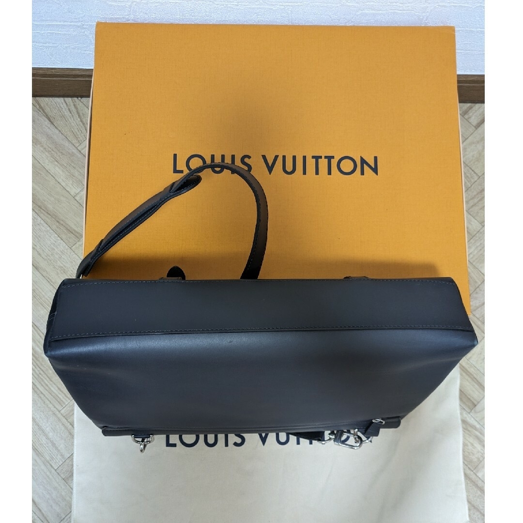 LOUIS VUITTON(ルイヴィトン)のLOUIS VUITTON オンブレ カルターブル ビジネスバッグ メンズのバッグ(メッセンジャーバッグ)の商品写真