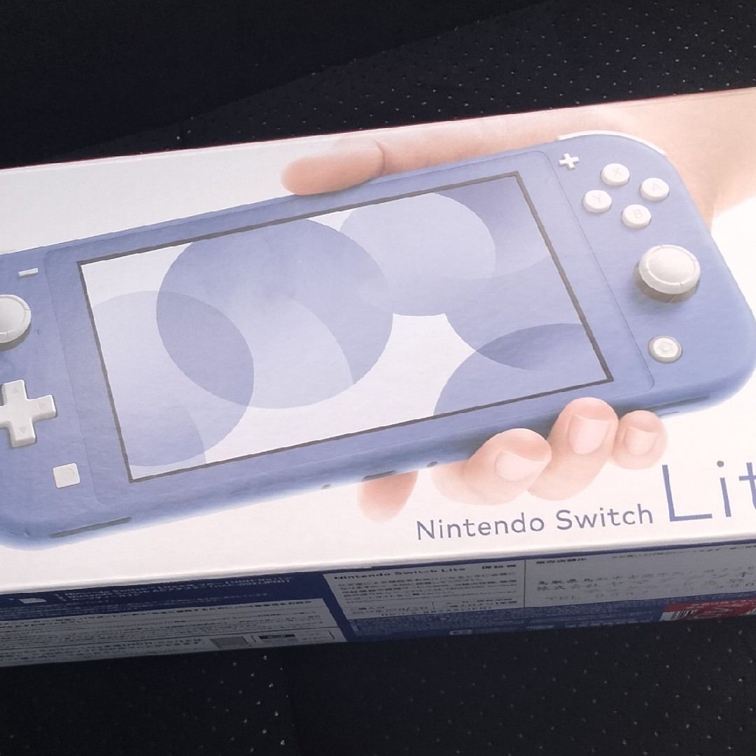 Nintendo Switch Lite 任天堂 スイッチ ライト ブルー エンタメ/ホビーのゲームソフト/ゲーム機本体(携帯用ゲーム機本体)の商品写真