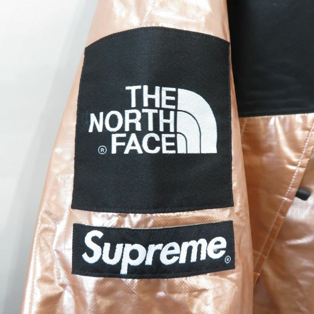 Supreme(シュプリーム)のSupreme×THE NORTH FACE 18ss METALLIC MOUNTAIN PARKA メンズのジャケット/アウター(ナイロンジャケット)の商品写真