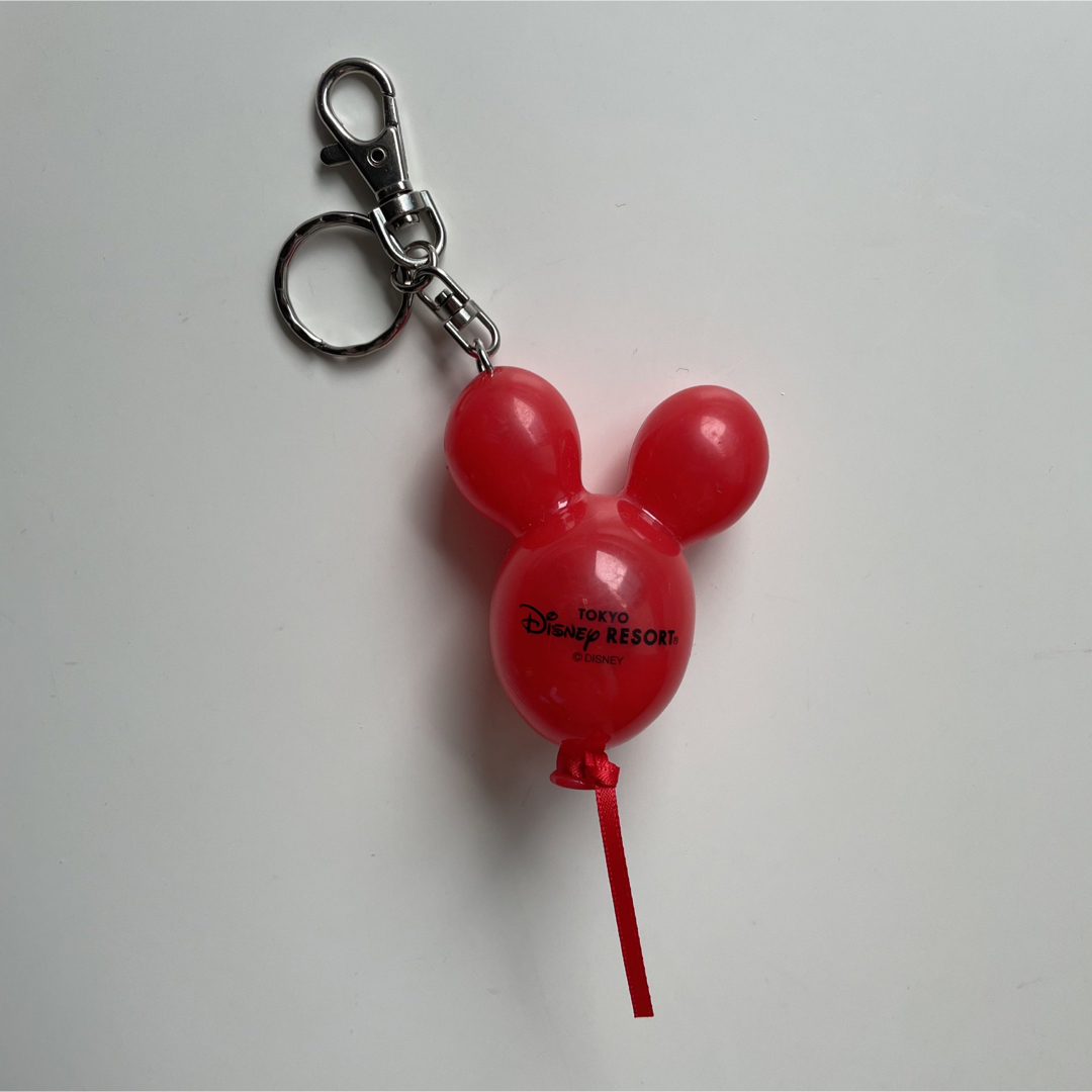 Disney(ディズニー)のミッキーバルーン　キーホルダー エンタメ/ホビーのおもちゃ/ぬいぐるみ(キャラクターグッズ)の商品写真