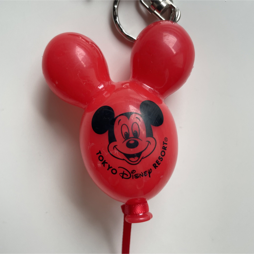 Disney(ディズニー)のミッキーバルーン　キーホルダー エンタメ/ホビーのおもちゃ/ぬいぐるみ(キャラクターグッズ)の商品写真