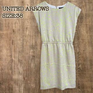 ユナイテッドアローズ(UNITED ARROWS)のUNITED ARROWS ユナイテッドアローズ　ワンピース　ベージュ×総柄38(ひざ丈ワンピース)