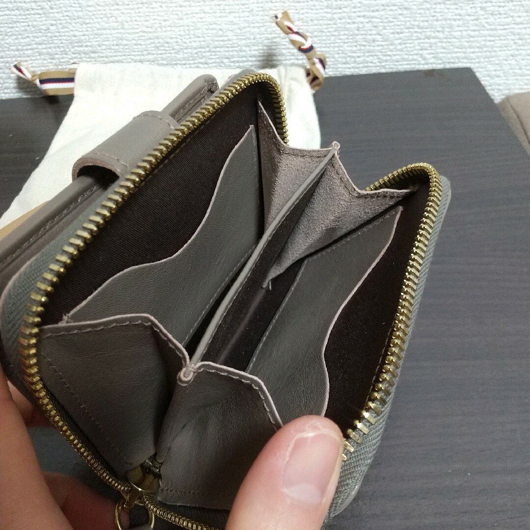 IL BISONTE - 新品 イルビゾンテ 本革 レザー ラウンド ウォレット